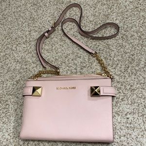 Michael Kors Light Pink Crossbody Purse